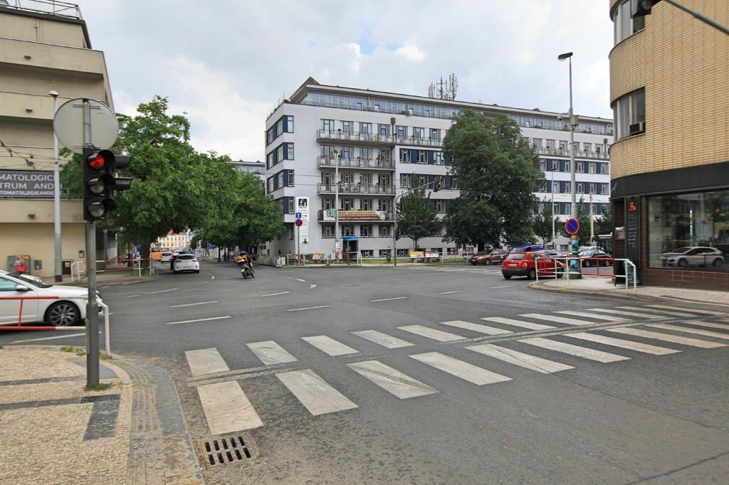 Angel Praag
